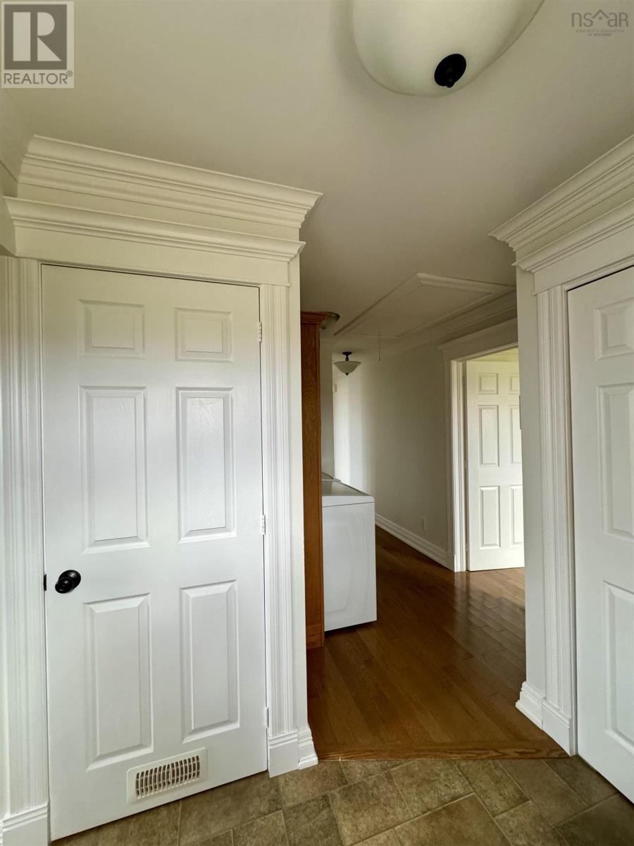 For sale 15697 Cabot Trail, Chéticamp, Nova Scotia B0E1H0 202316070