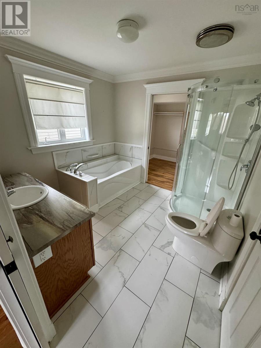 For sale 15697 Cabot Trail, Chéticamp, Nova Scotia B0E1H0 202316070