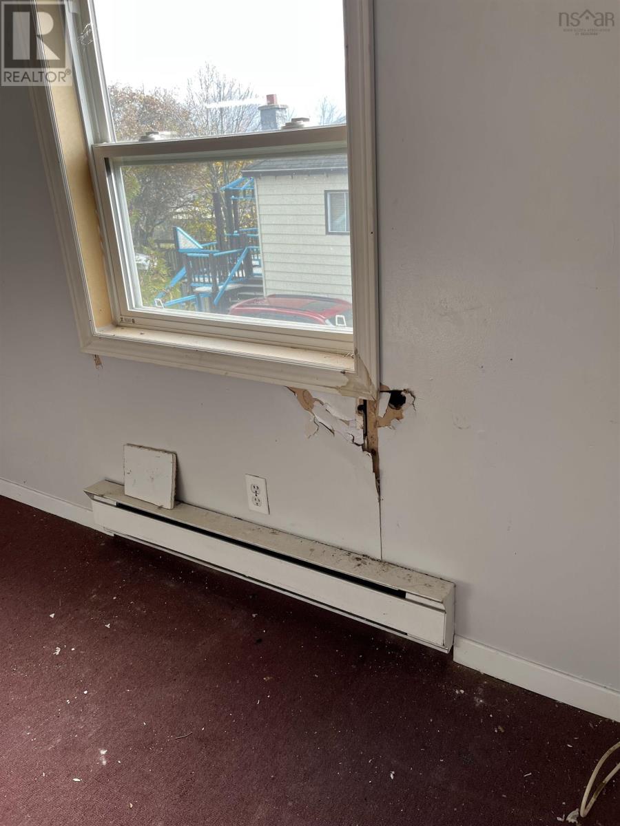 266268 Lingan Road, Sydney, NS B1N 1W3, Sydney, Nova Scotia B1N1W1