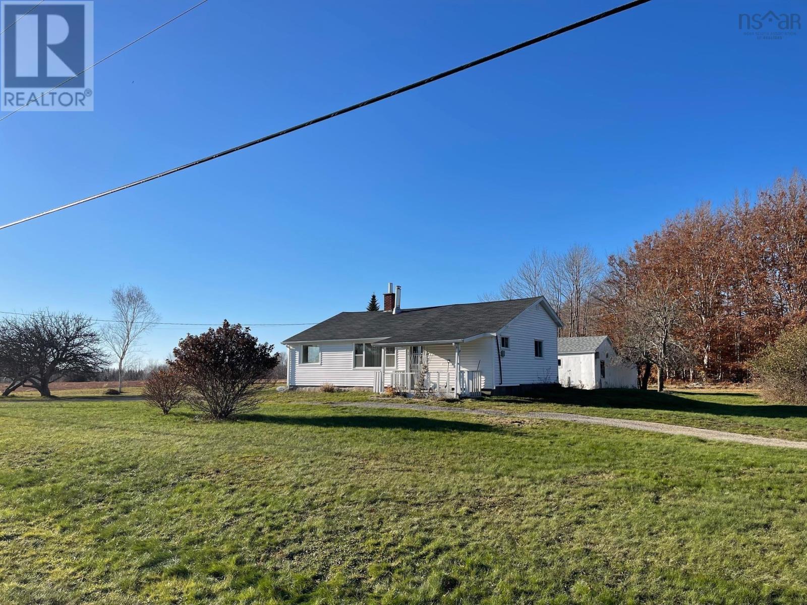 For sale 3103 Highway 203, East Kemptville, Nova Scotia B5A5P5