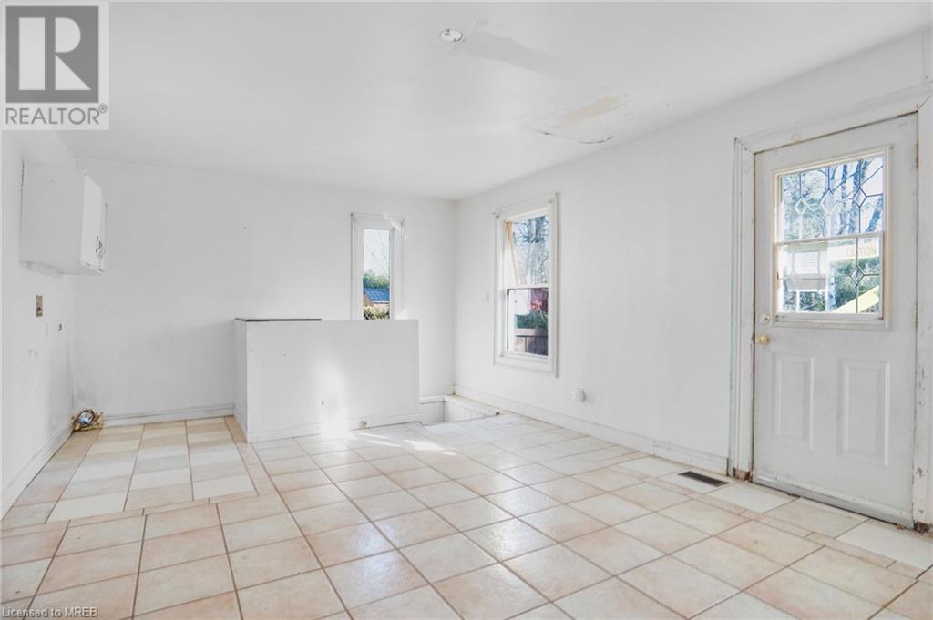 For sale 11 BROADWAY Avenue, Brockville, Ontario K6V1T9 40516313