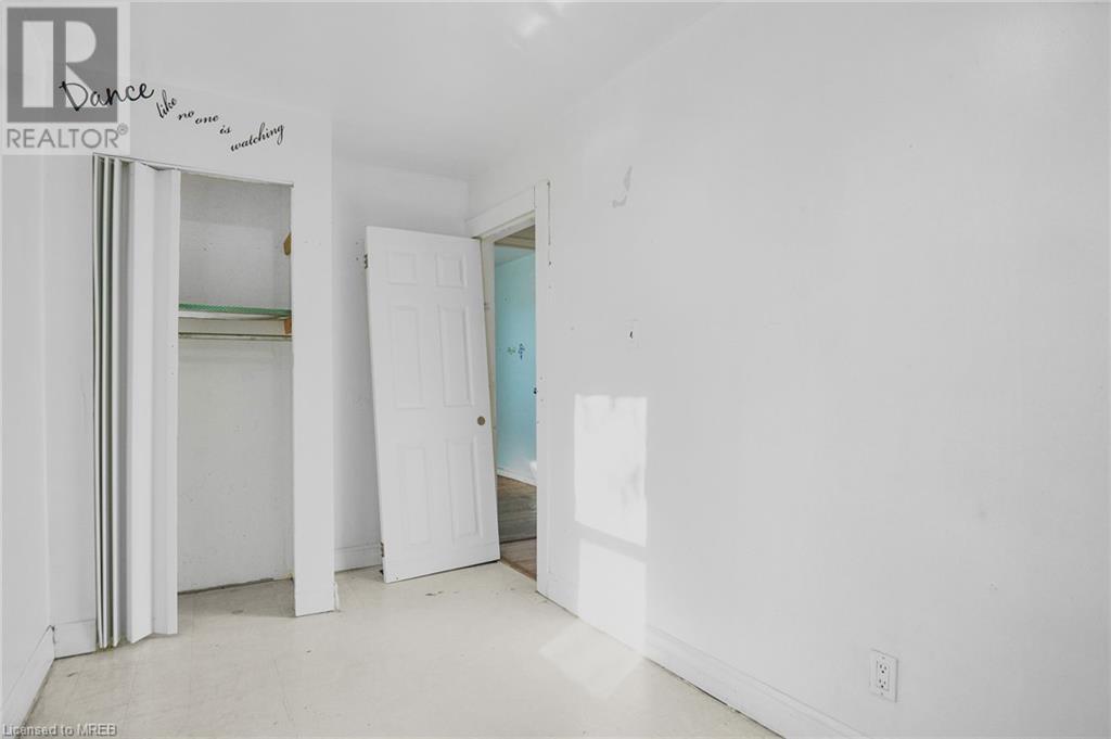 For sale 11 BROADWAY Avenue, Brockville, Ontario K6V1T9 40516313