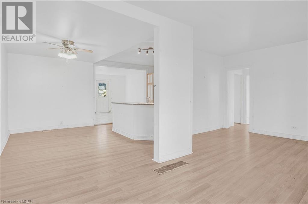 For sale 11 BROADWAY Avenue, Brockville, Ontario K6V1T9 40516313