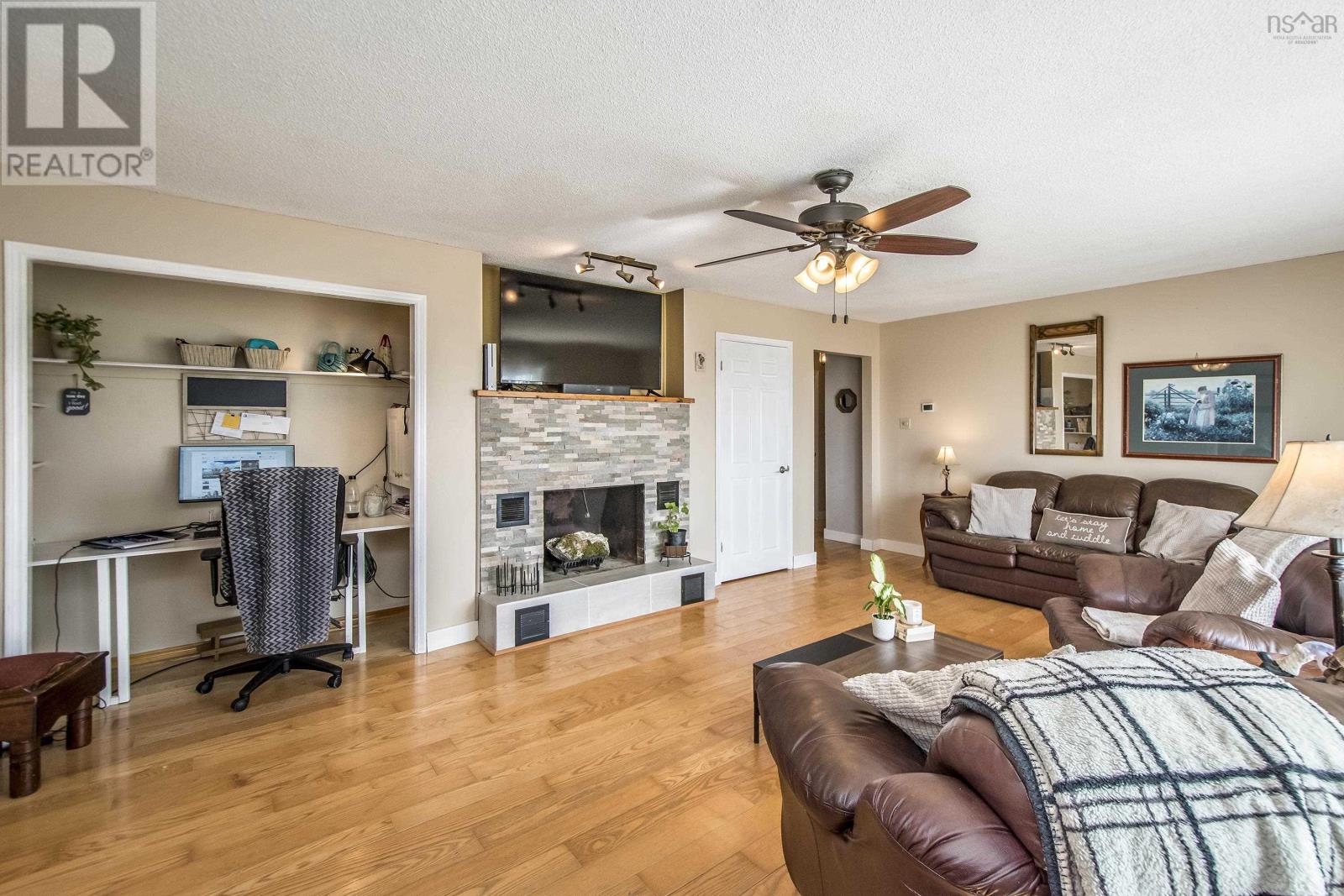 For sale 8908 Highway 14, Hardwood Lands, Nova Scotia B0N1Y0