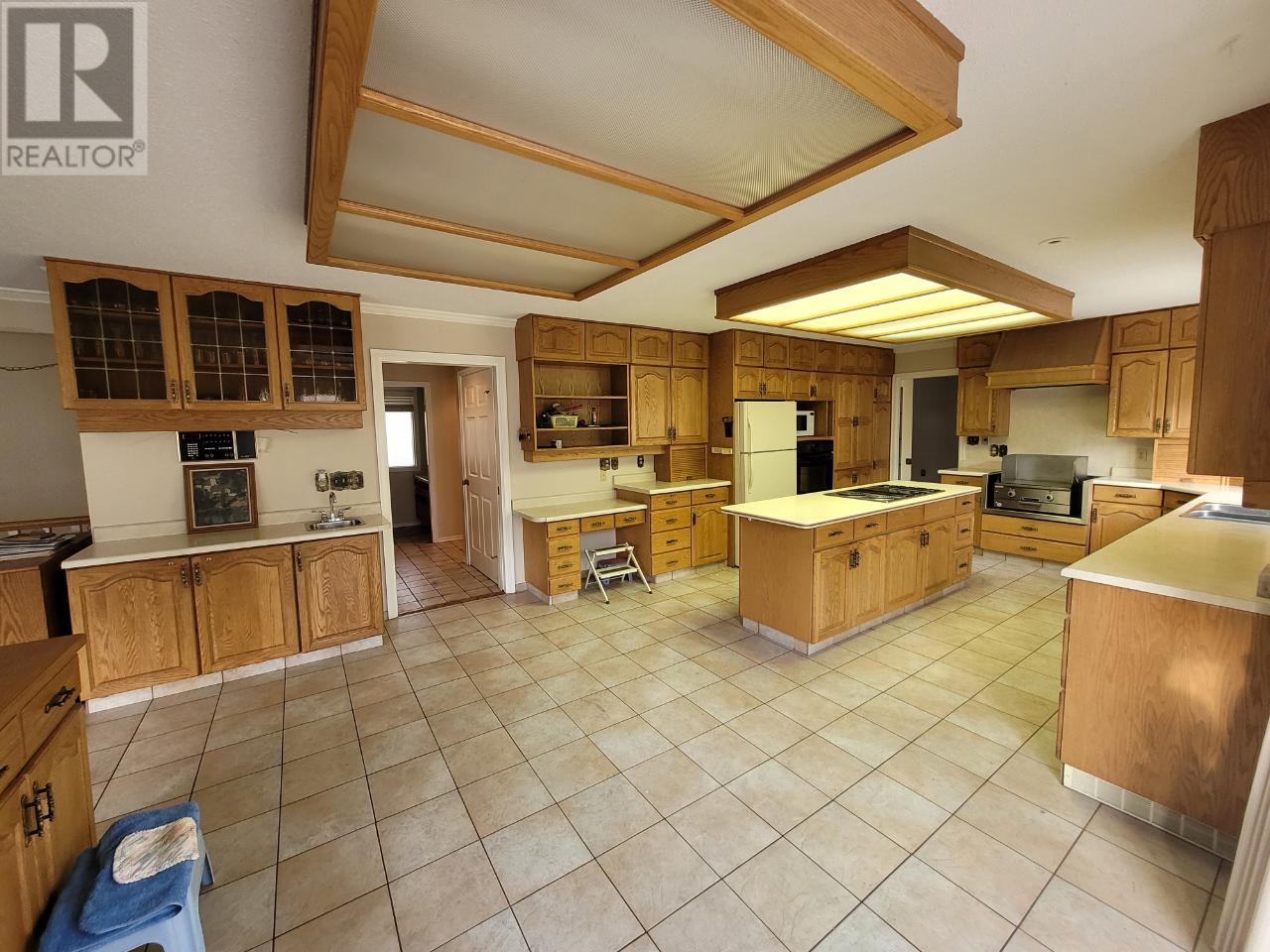 For sale 2961 BANK ROAD, Kamloops, British Columbia V2B6Y8 175758 REALTOR.ca