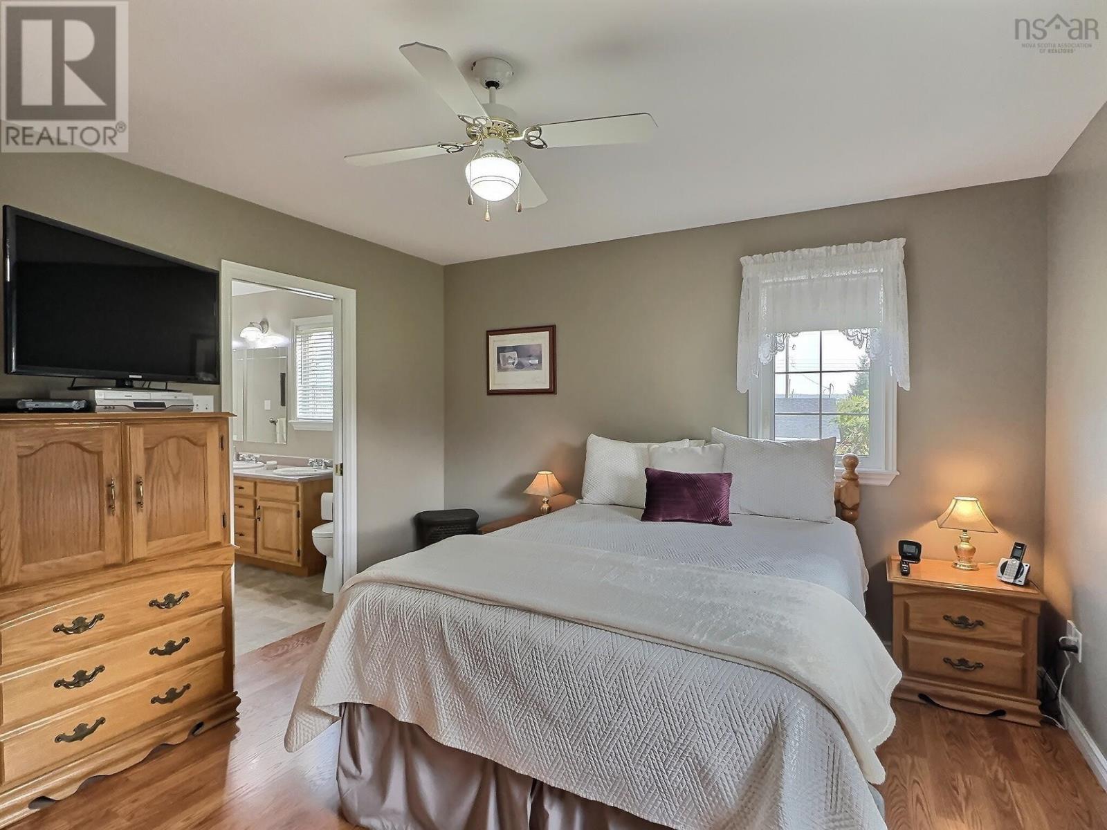 For sale 11 Brite Avenue, Bible Hill, Nova Scotia B2N5R9 202321001