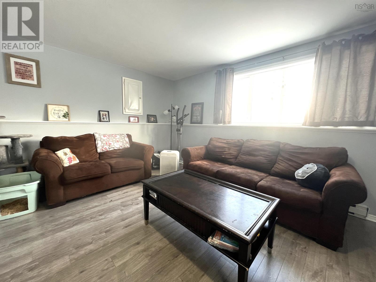 For sale 810 Mae Avenue, Sydney Mines, Nova Scotia B1V3K9 202324629