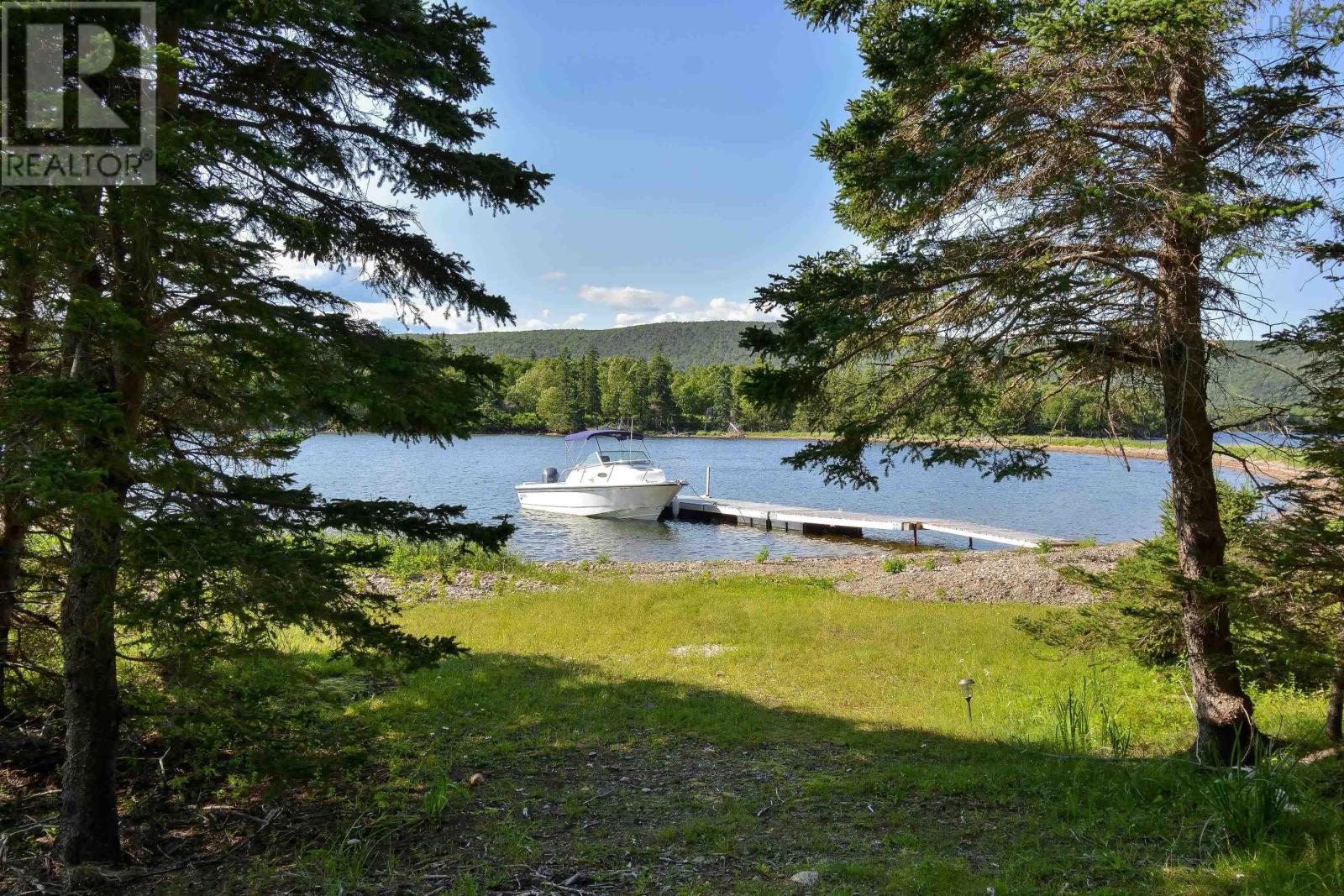 For sale Cameron Island, West Bay, Nova Scotia B0E2Y0 202316642