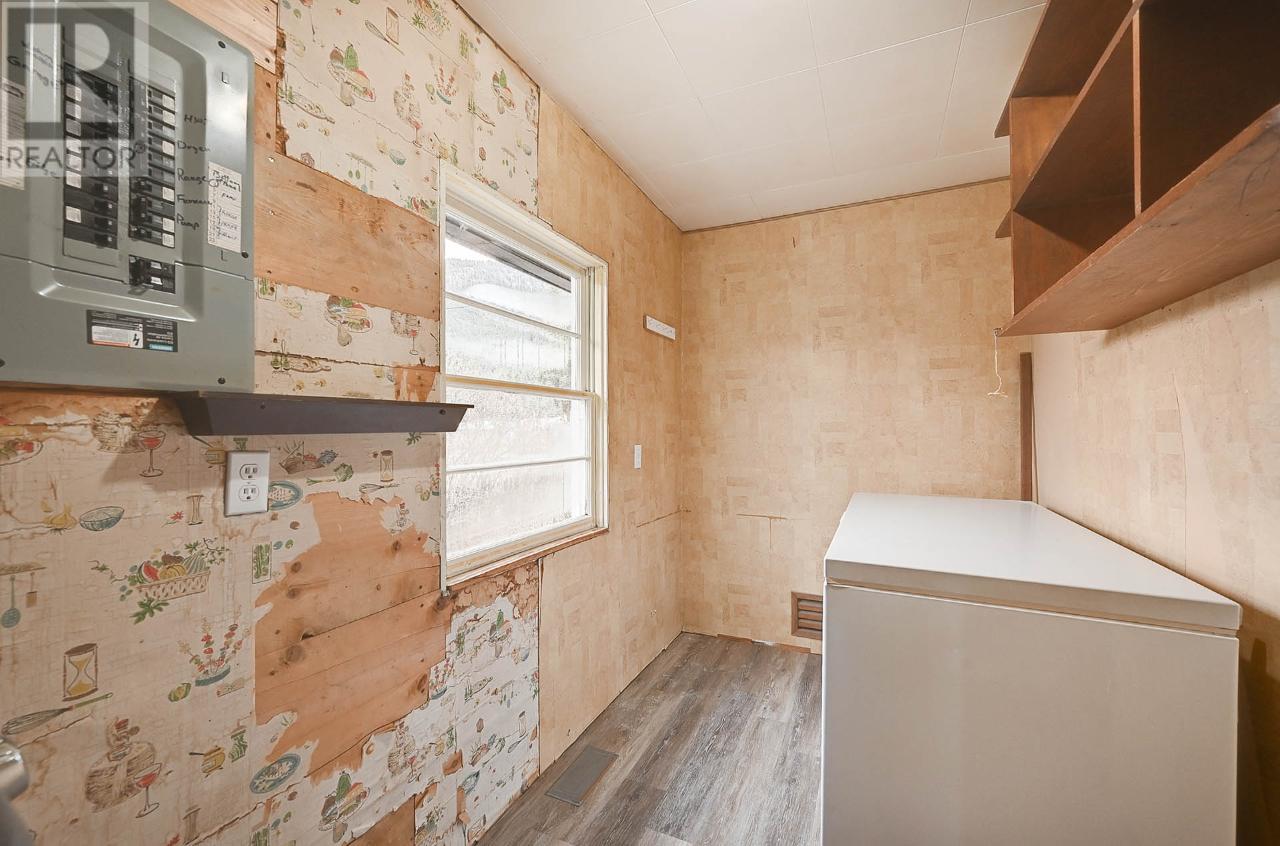 For sale 381 VAVENBY BRIDGE RD, Clearwater, British Columbia 175886