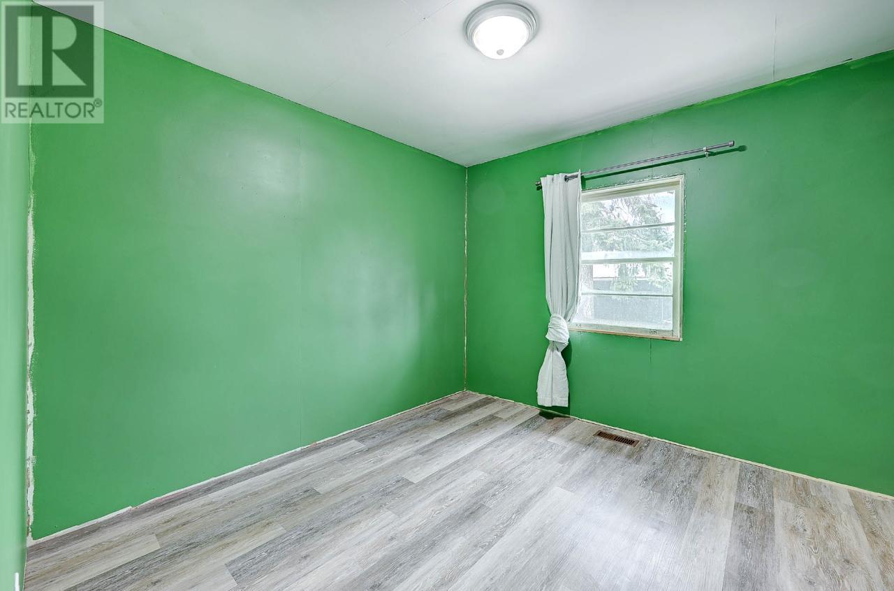 For sale 381 VAVENBY BRIDGE RD, Clearwater, British Columbia 175886