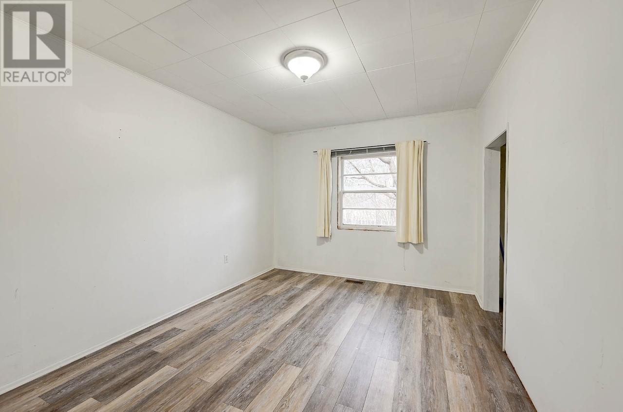 For sale 381 VAVENBY BRIDGE RD, Clearwater, British Columbia 175886