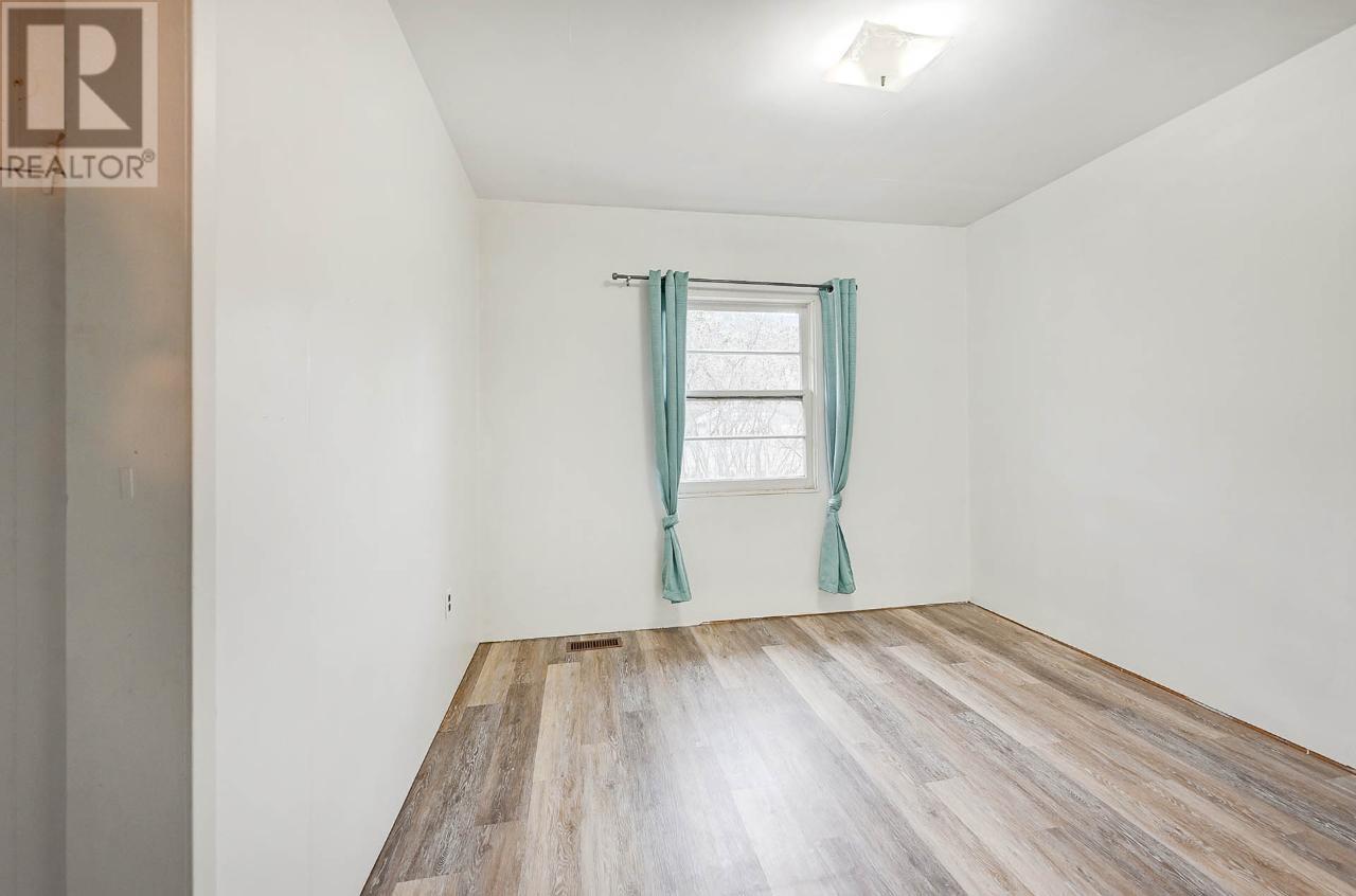 For sale 381 VAVENBY BRIDGE RD, Clearwater, British Columbia 175886