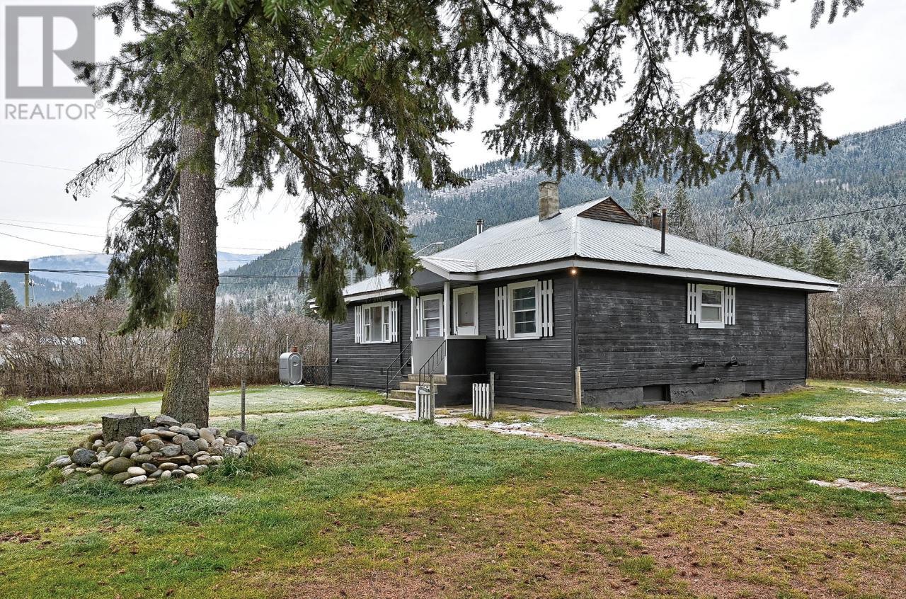 For sale 381 VAVENBY BRIDGE RD, Clearwater, British Columbia 175886