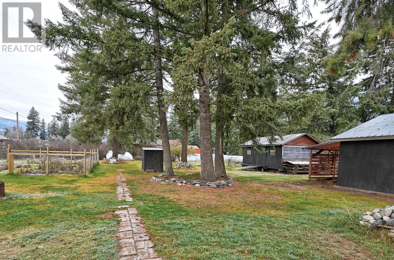 For sale 381 VAVENBY BRIDGE RD, Clearwater, British Columbia 175886