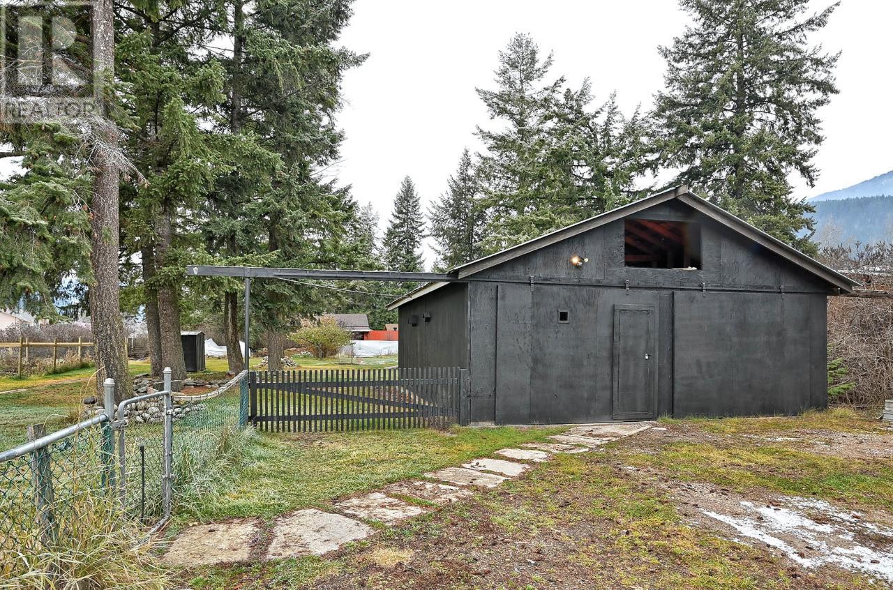 For sale 381 VAVENBY BRIDGE RD, Clearwater, British Columbia 175886