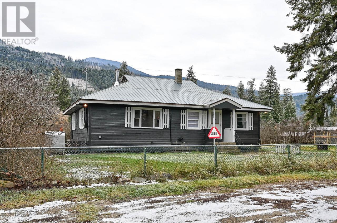 For sale 381 VAVENBY BRIDGE RD, Clearwater, British Columbia 175886