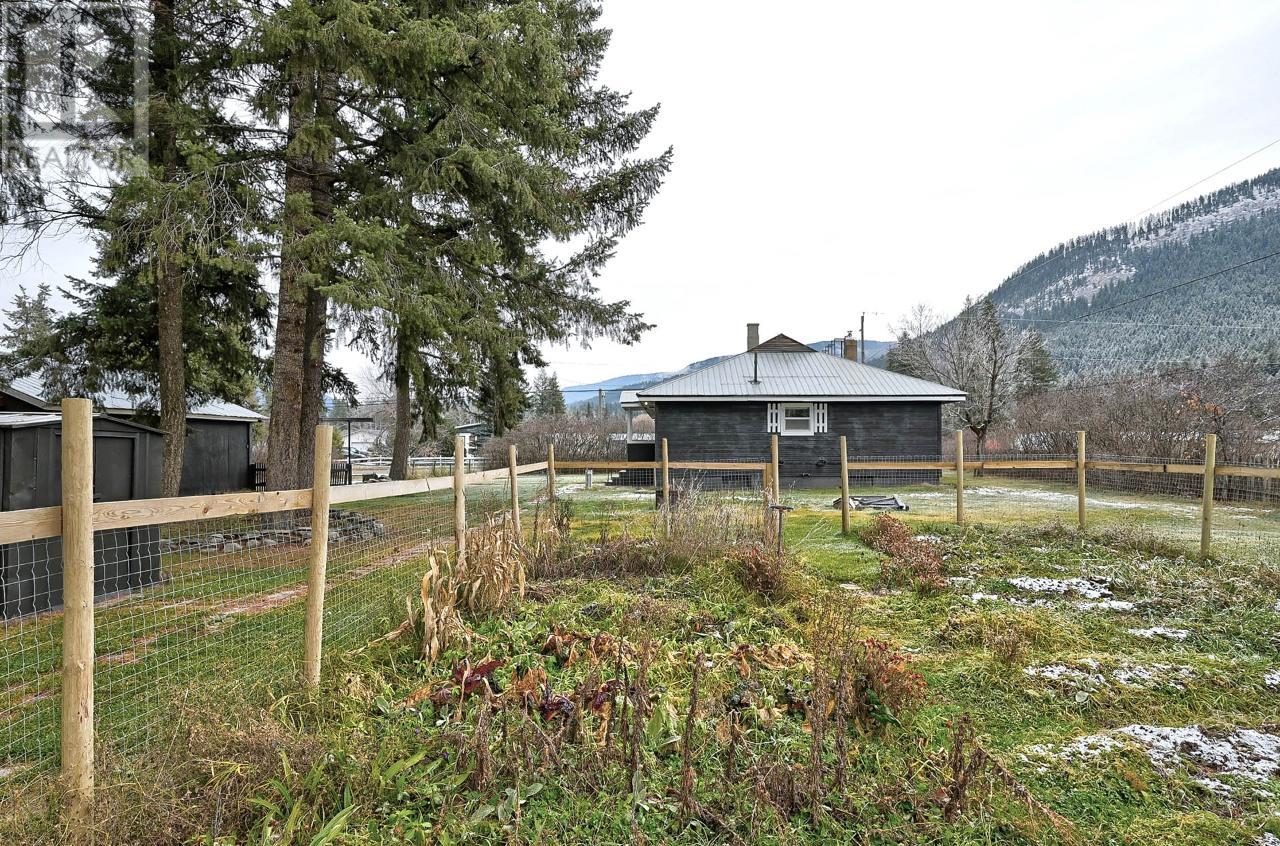 For sale 381 VAVENBY BRIDGE RD, Clearwater, British Columbia 175886