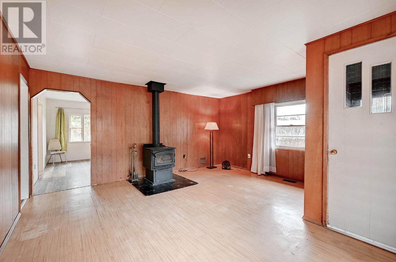 For sale 381 VAVENBY BRIDGE RD, Clearwater, British Columbia 175886