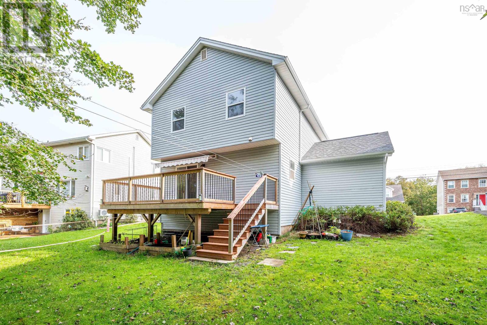 For sale 527 Nine Mile Drive, Bedford, Nova Scotia B4A4H9 202320296