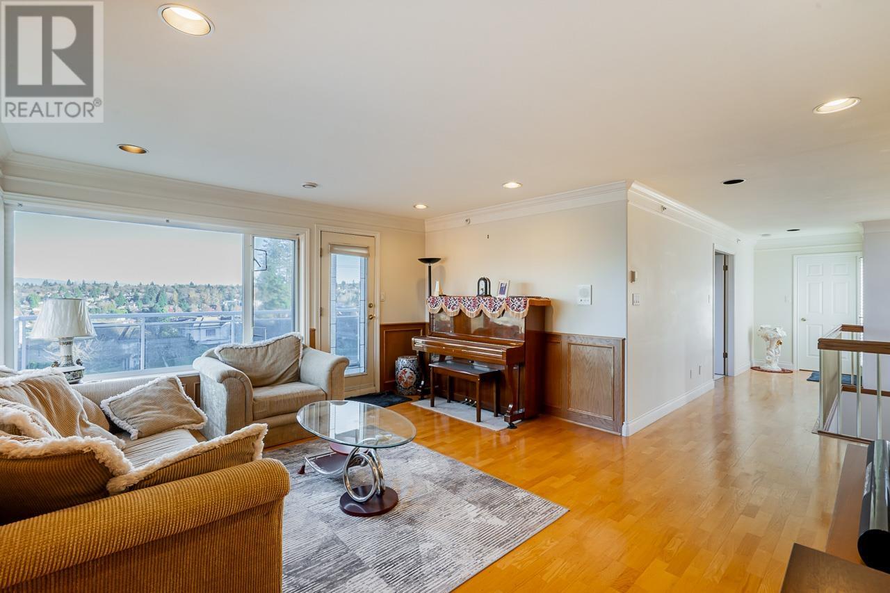 For sale 4723 PUGET DRIVE, Vancouver, British Columbia V6L2W2