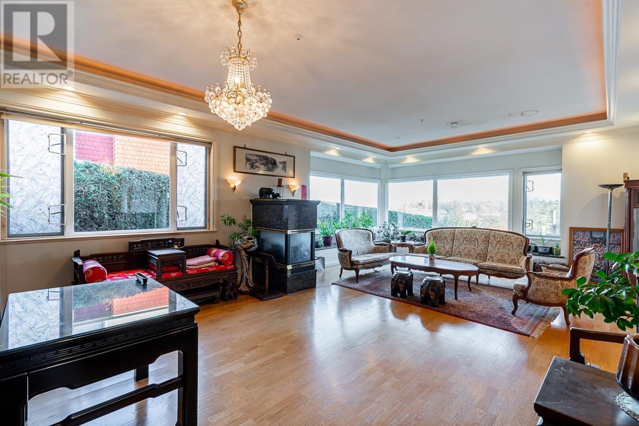 For sale 4723 PUGET DRIVE, Vancouver, British Columbia V6L2W2