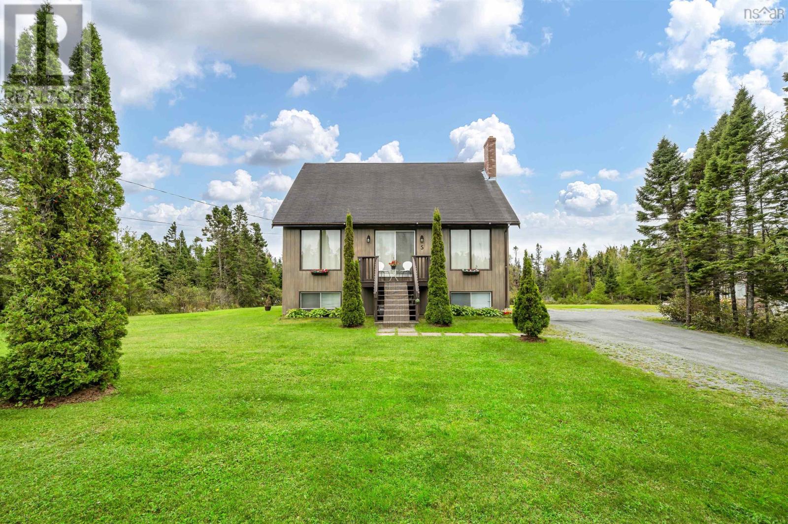 For sale 1 Corrie Lane, West Porters Lake, Nova Scotia B3E1L1