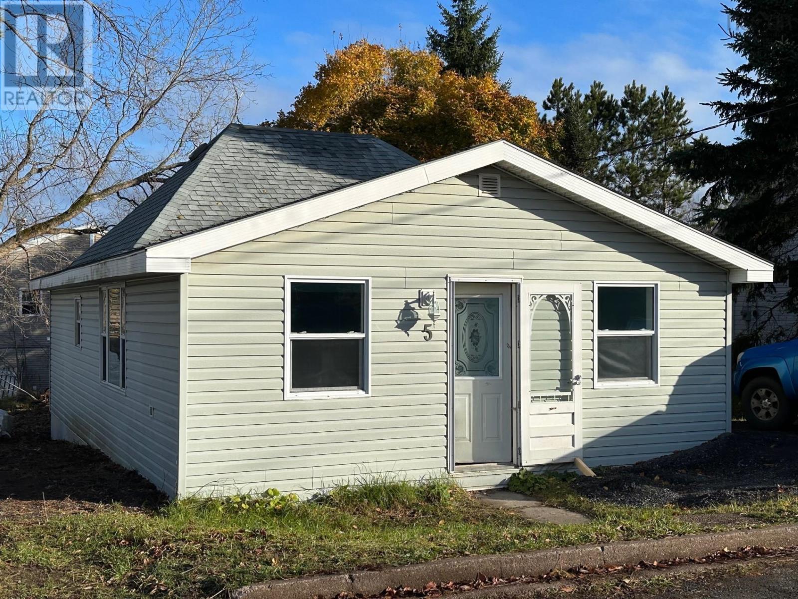 For sale 5 Scotia Street, Trenton, Nova Scotia B0K1X0 202323954