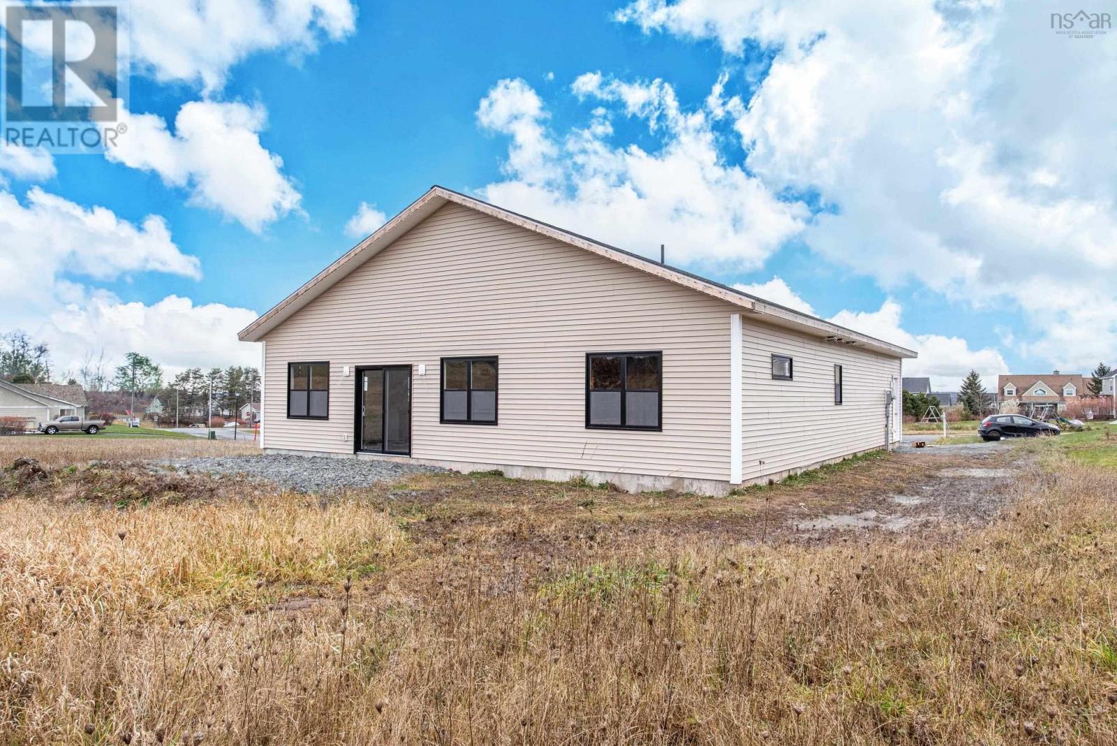 For sale 144 Fuller Street, Hants Border, Nova Scotia B0P1P0