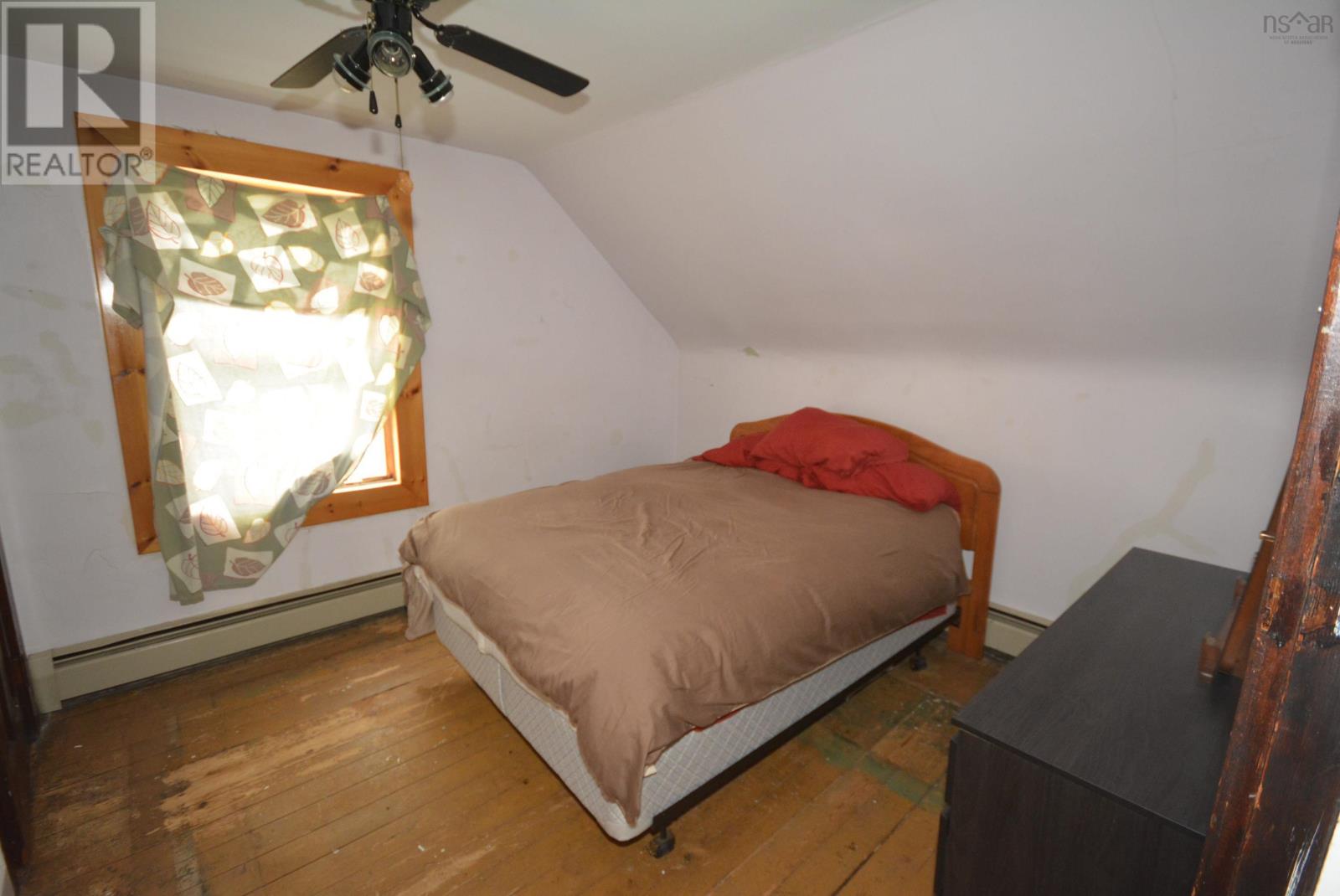 For sale 6347 Summit Street, Halifax, Nova Scotia B3L1R8 202323867