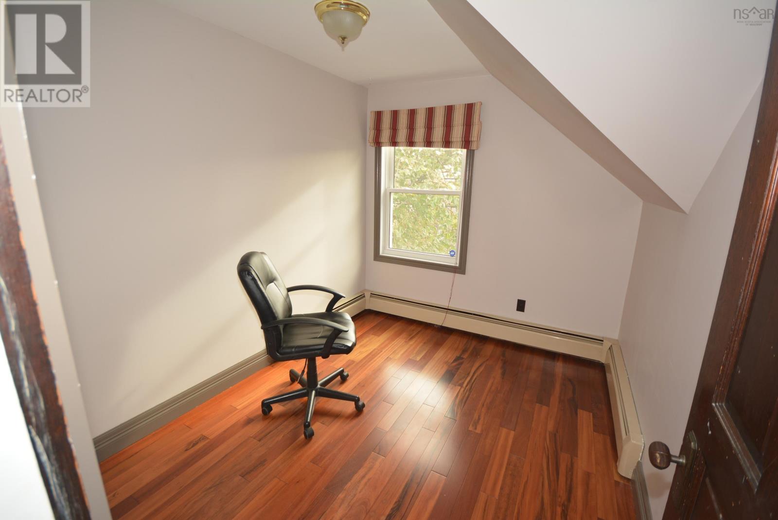 For sale 6347 Summit Street, Halifax, Nova Scotia B3L1R8 202323867