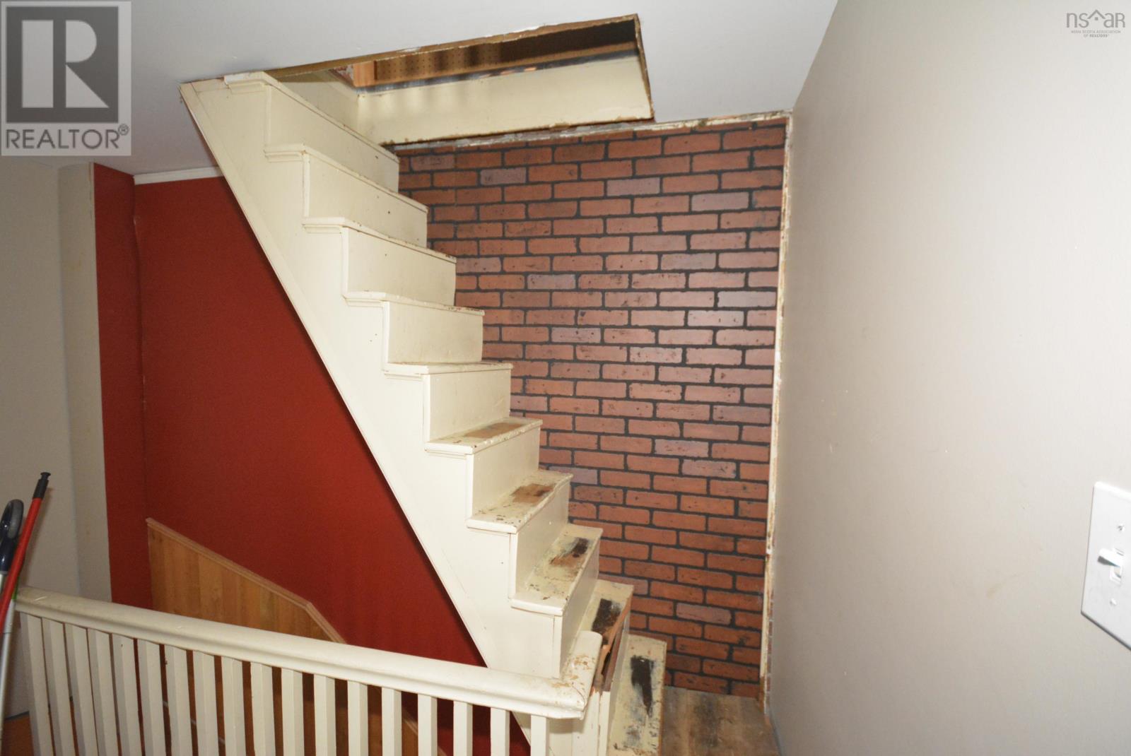 For sale 6347 Summit Street, Halifax, Nova Scotia B3L1R8 202323867