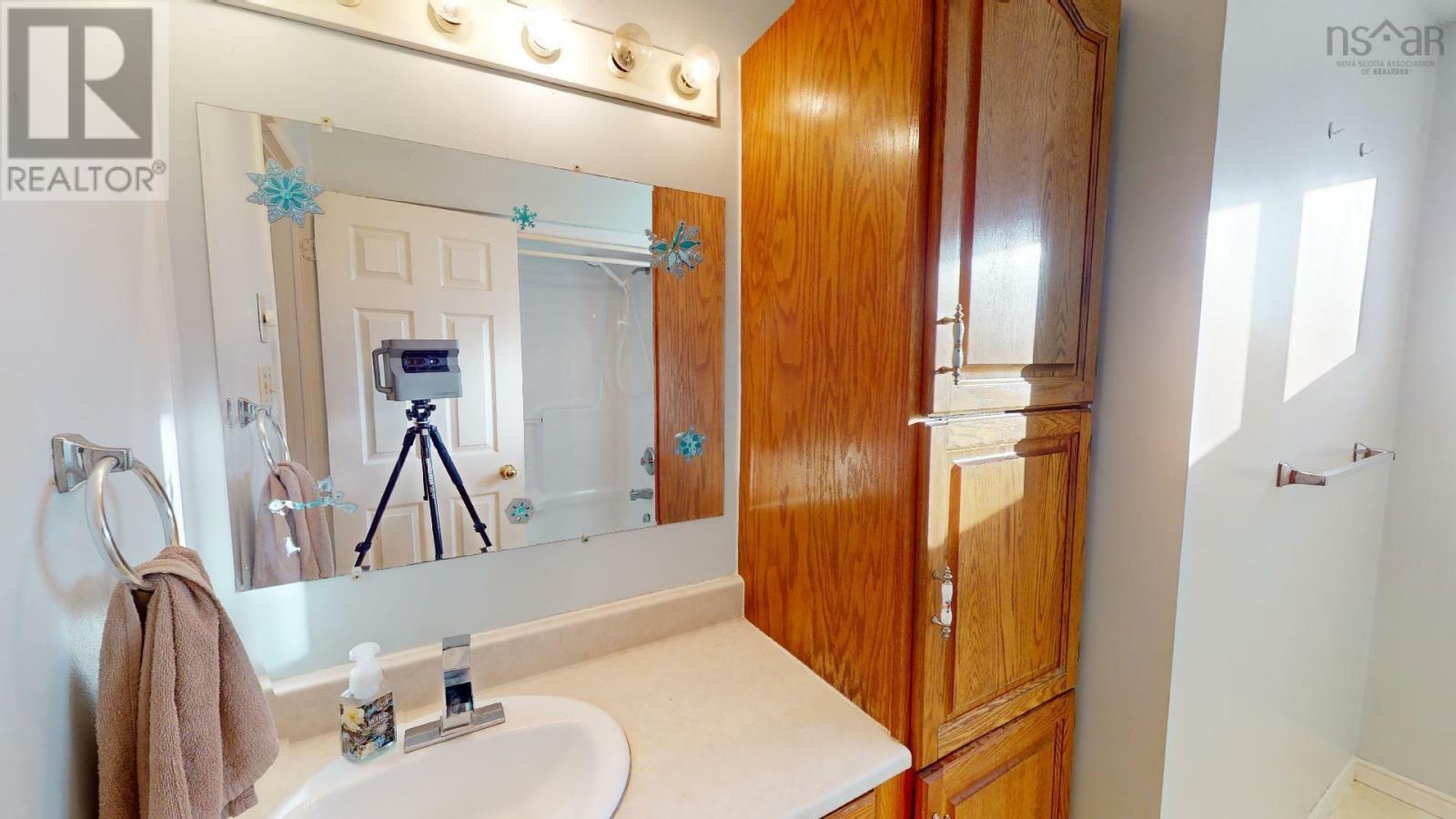 For sale 45 Hillside Road, Trenton, Nova Scotia B0K1X0 202324965