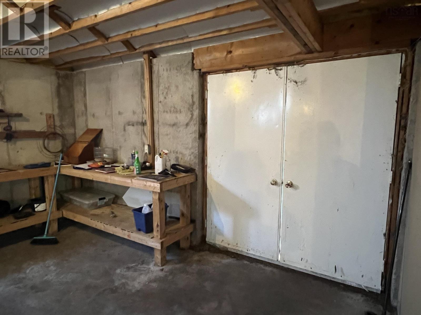 For sale 795 West Side Indian Harbour Lake Road, Indian Harbour, Nova