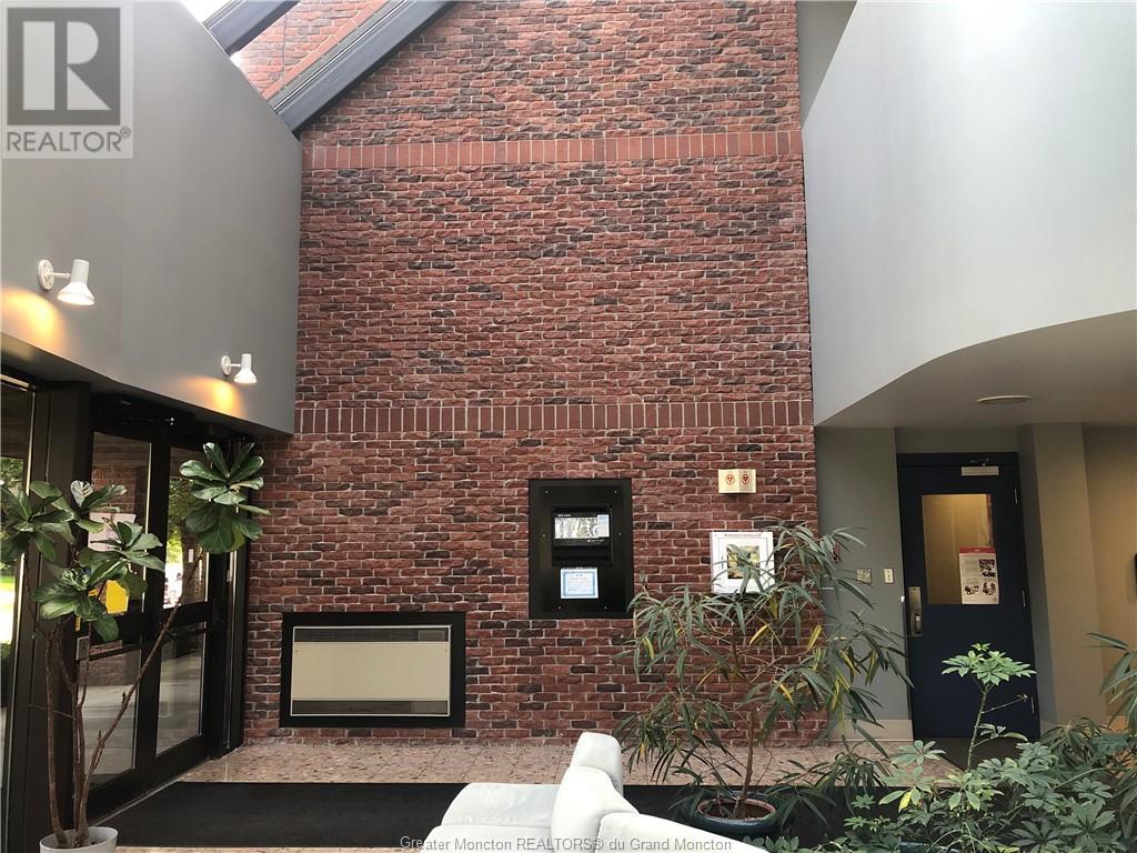 For sale 1010 St BLVD, Moncton, New Brunswick E1E4R5 M155789