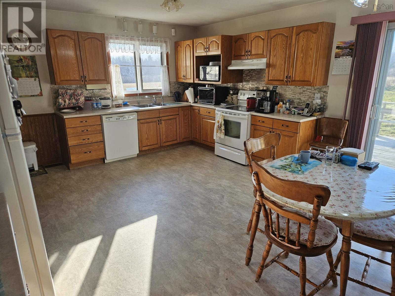 For sale 1630 Highway 6, Tatamagouche, Nova Scotia B0K1V0 202325040