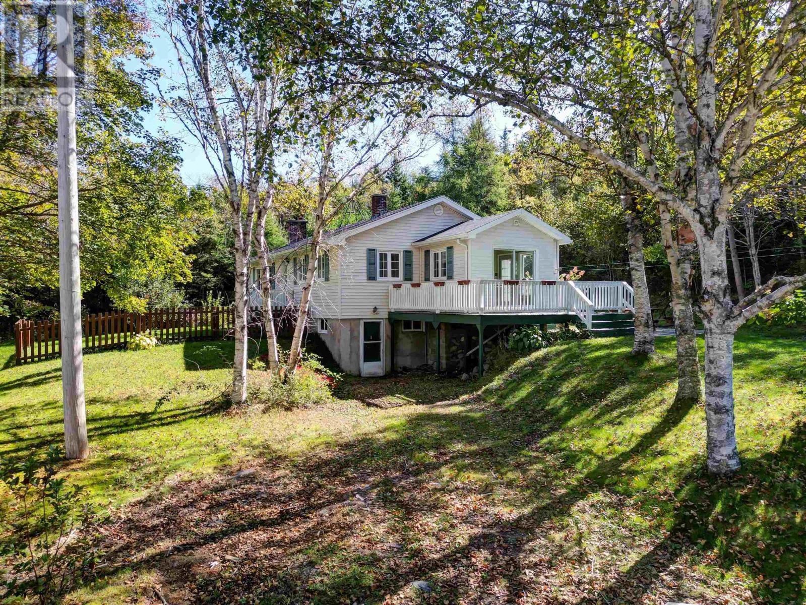 For sale 76 Birchview Lane, Lake Charlotte, Nova Scotia B0J2L0
