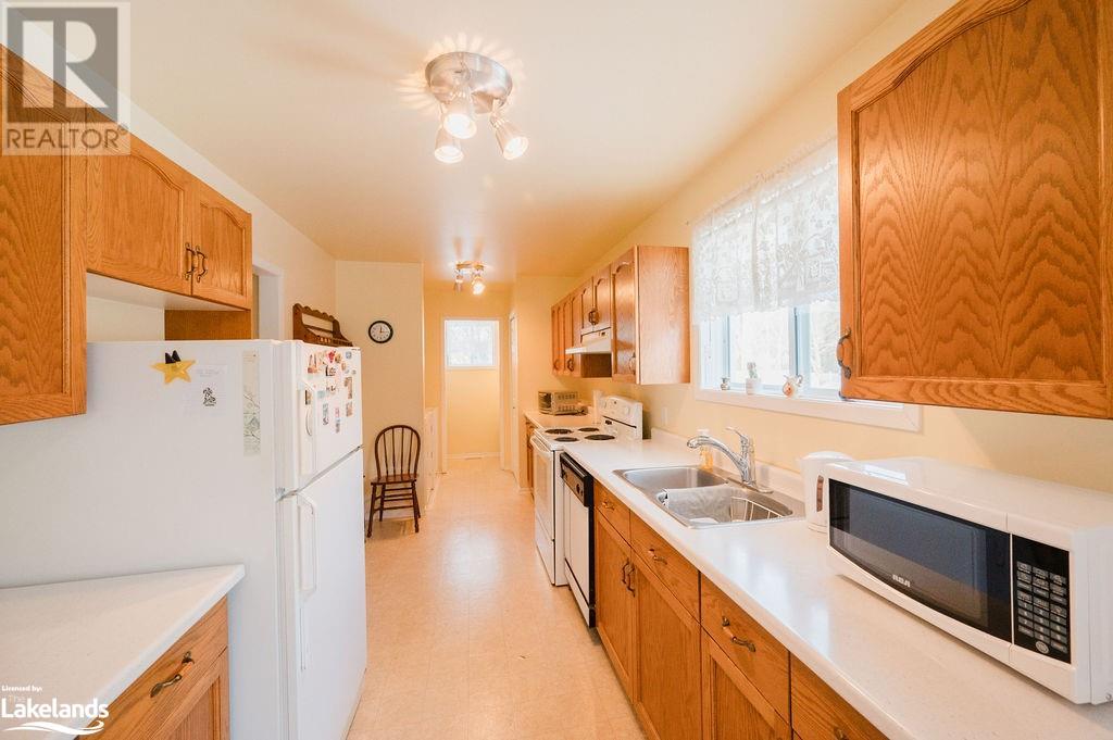 For sale 11 ANN Street, Sundridge, Ontario P0A1Z0 40518816 REALTOR.ca