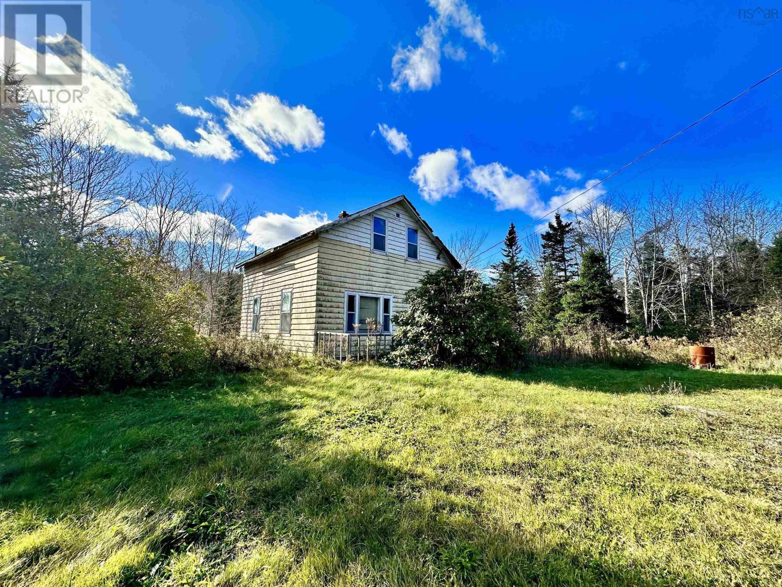 For sale 409 Highway 224, Sheet Harbour, Nova Scotia B0J3B0