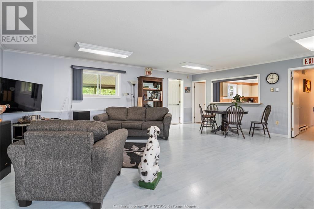 For sale 9286 Main ST, Richibucto, New Brunswick E4W4C7 M156516