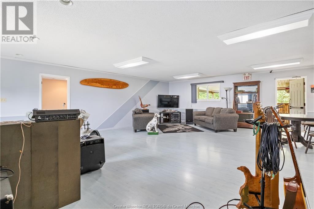 For sale 9286 Main ST, Richibucto, New Brunswick E4W4C7 M156516