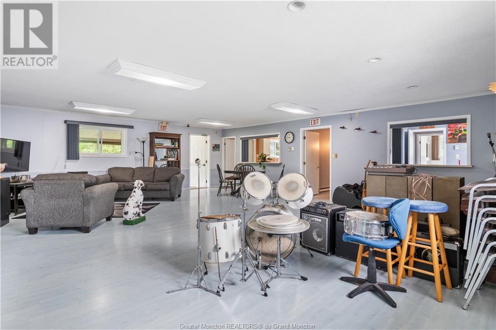 For sale 9286 Main ST, Richibucto, New Brunswick E4W4C7 M156516