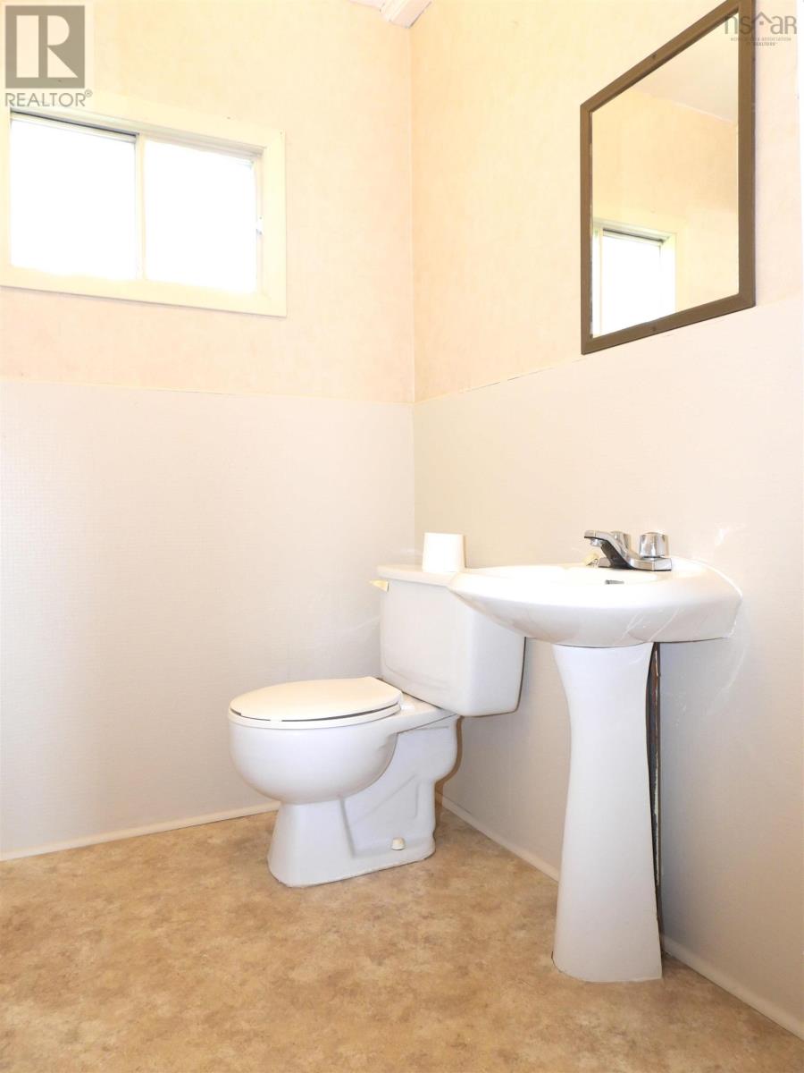 For sale 84 Hickman Street, Amherst, Nova Scotia B4H2M8 202319209