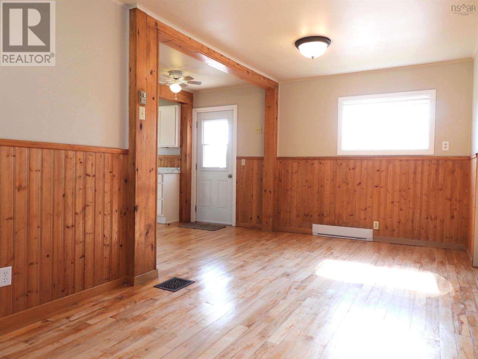 For sale 84 Hickman Street, Amherst, Nova Scotia B4H2M8 202319209