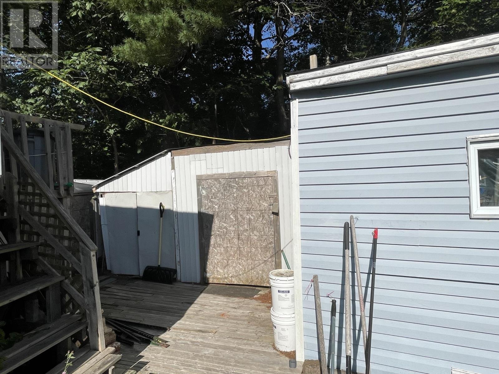 For sale 18 HILL CREST Avenue, Brooklyn, Nova Scotia B0J1H0