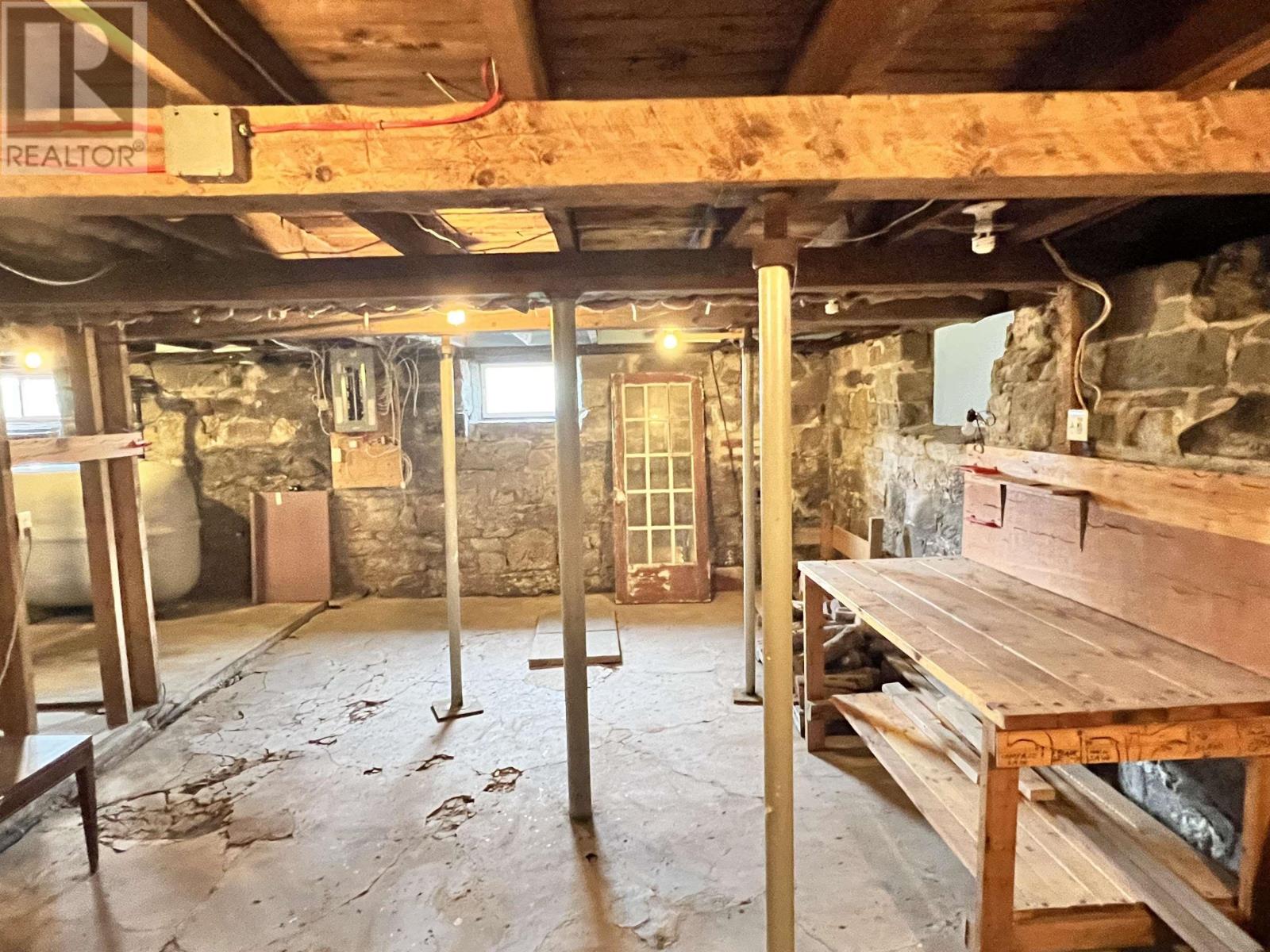 For sale 25 West Cottage Street, Pictou, Nova Scotia B0K1H0