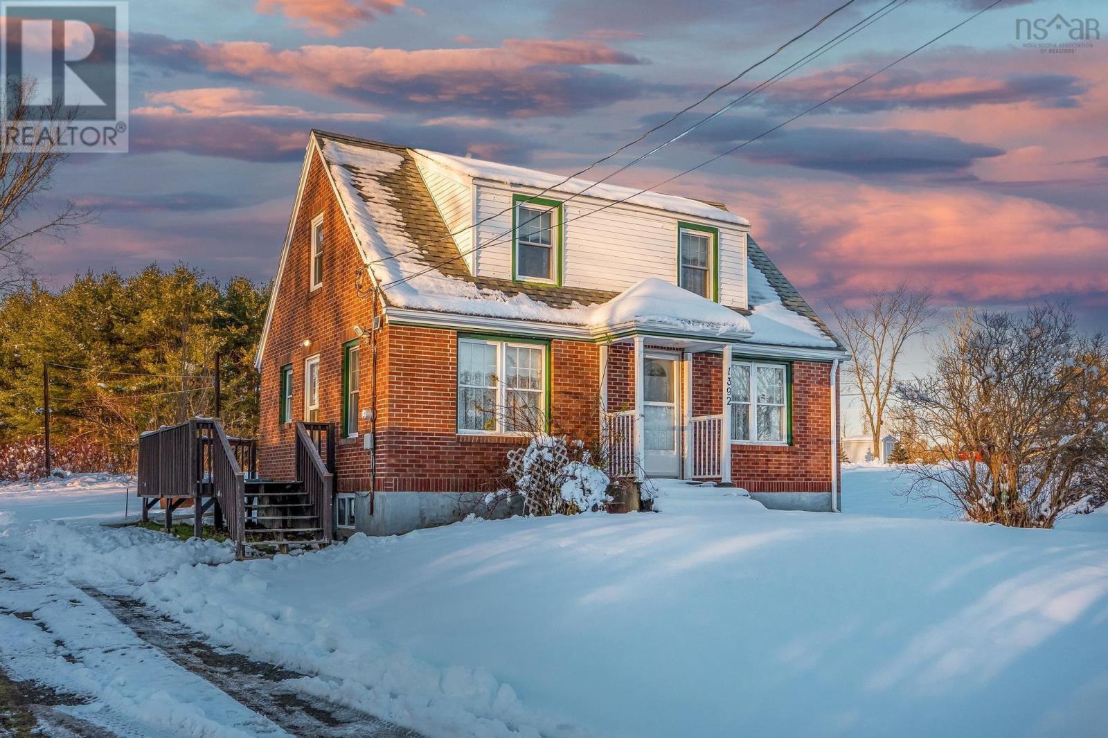 1392 Highway 2, Lantz, Nova Scotia B2S1Y8 REALTOR.ca