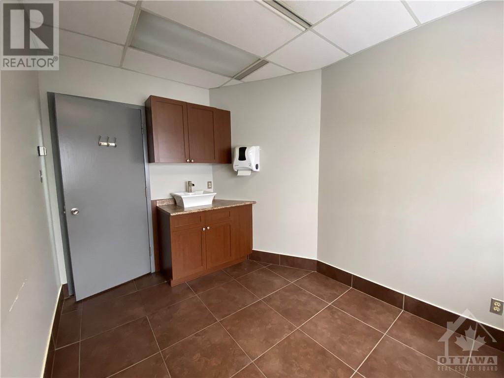 For lease 139 GREENBANK ROAD UNIT206, Ottawa, Ontario K2H9A5 1371139 REALTOR.ca