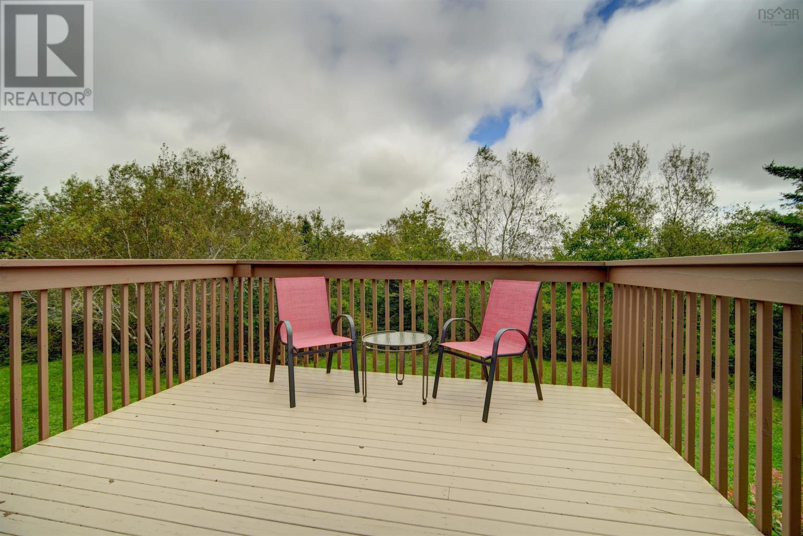 For sale 20 Bramsbury Lane, Stillwater Lake, Nova Scotia B3Z3Z6