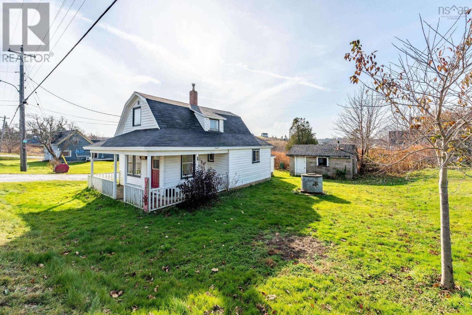 For sale 2537 Highway 1, Darlings Lake, Nova Scotia B5A5A8 202324438