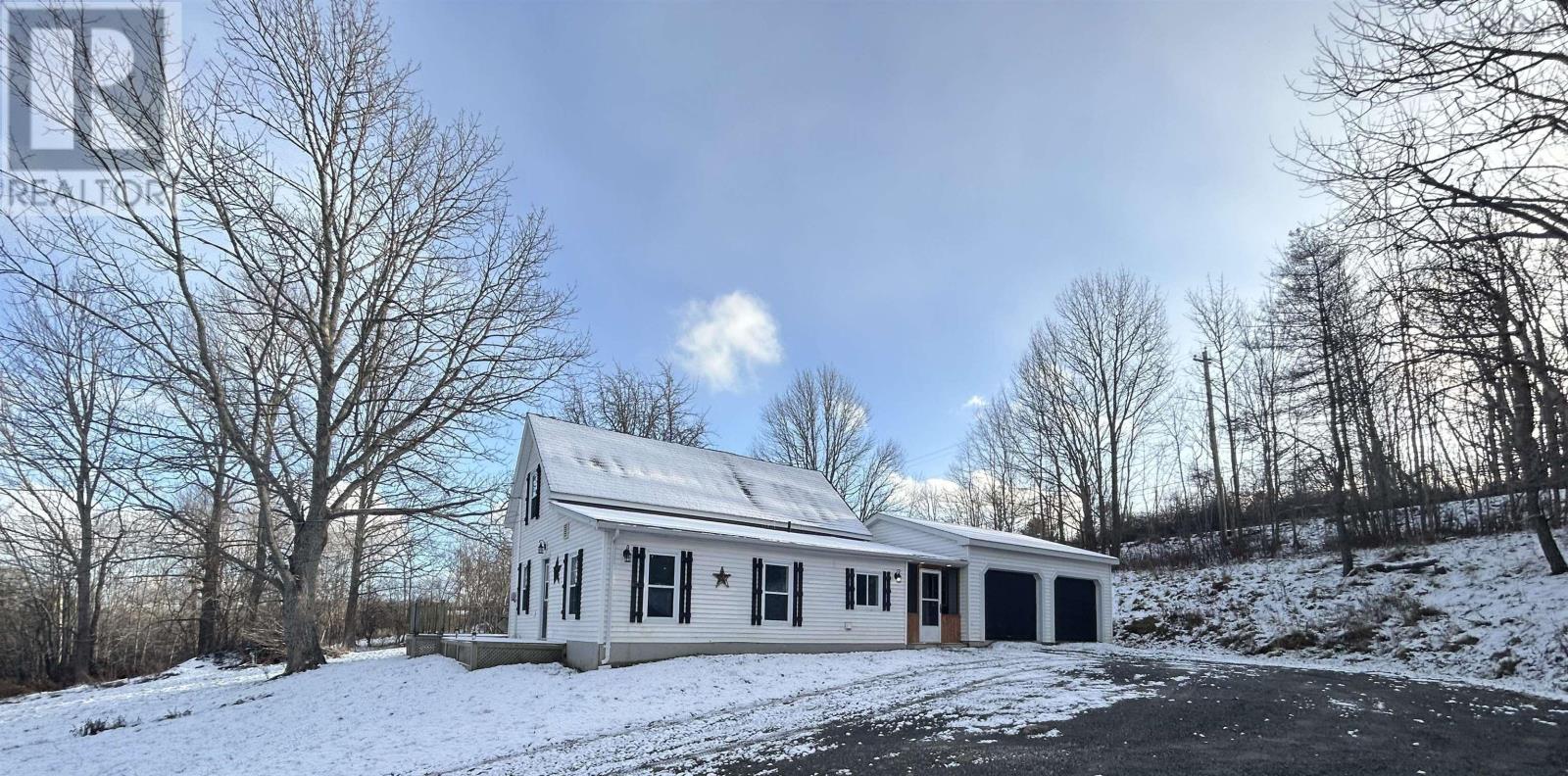 For sale 171 Willow Street, Hants Border, Nova Scotia B0P1P0